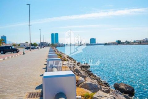 Pozemok v Al Mairid, Ras Al Khaimah, SAE 450 m2 č. 656308 - Fotografia 1