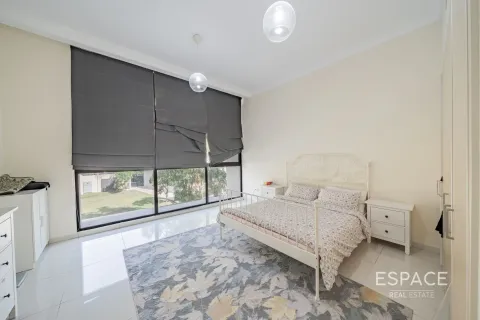 Townhouse in DAMAC Hills (Akoya by DAMAC), Dubai, UAE 4 bedrooms, 297 sq.m. № 661078 - photo 4