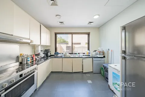 Townhouse in DAMAC Hills (Akoya by DAMAC), Dubai, UAE 4 bedrooms, 297 sq.m. № 661078 - photo 7