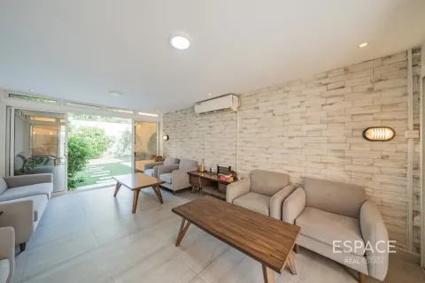 Radhus till försäljning i DAMAC Hills (Akoya by DAMAC), Dubai, UAE 4 sovrum, 297 kvm Nr. 661078 - fotografi 18