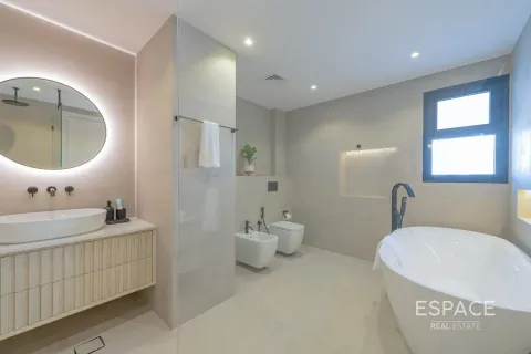 Palm Jumeirah, Dubai, UAE의 판매용 타운하우스 침실 4개, 303제곱미터 번호 661079 - 사진 13