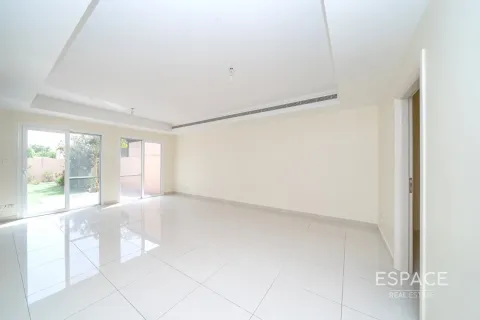 Villa The Springs, Dubaijā, AAE 3 istabas, 228 m2 Nr. 661083 - attēls 2