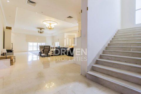 Vila u gradu The Villa, Dubai, UAE 5 spavaće sobe, 658.5 m2 Br. 745300 - Slika 4