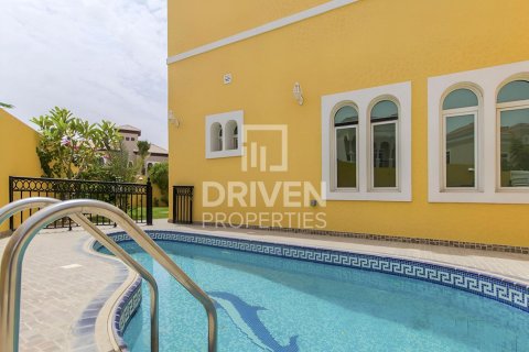 Vila u gradu The Villa, Dubai, UAE 5 spavaće sobe, 658.5 m2 Br. 745300 - Slika 12