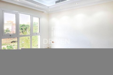 Villa en alquiler en The Villa, Dubai, EAU 4 dormitorios, 570.24 m2 № 745299 - foto 9