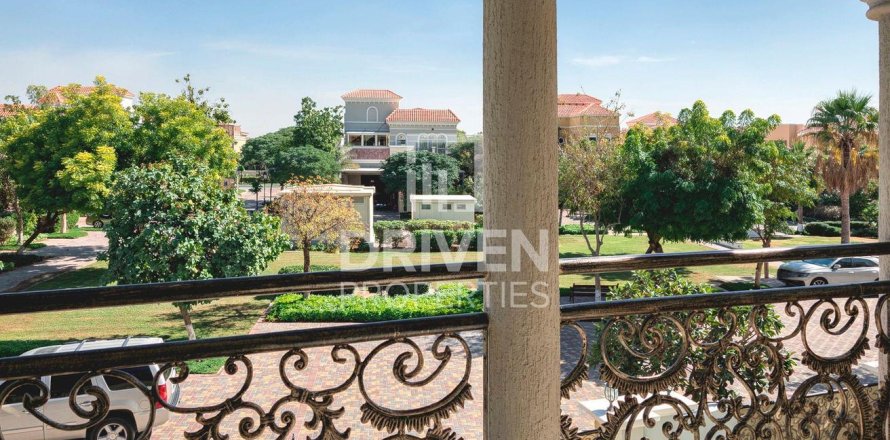 Villa em The Villa, Dubai, EAU 4 quartos, 570.24 m2 № 745299