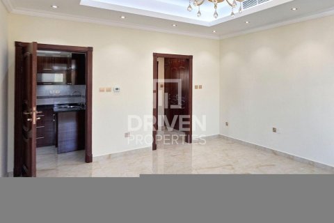 Villa en alquiler en The Villa, Dubai, EAU 4 dormitorios, 570.24 m2 № 745299 - foto 8