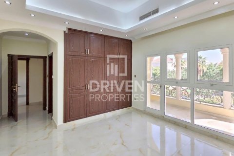 Villa en alquiler en The Villa, Dubai, EAU 4 dormitorios, 570.24 m2 № 745299 - foto 12