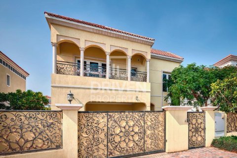 Villa en alquiler en The Villa, Dubai, EAU 4 dormitorios, 570.24 m2 № 745299 - foto 3