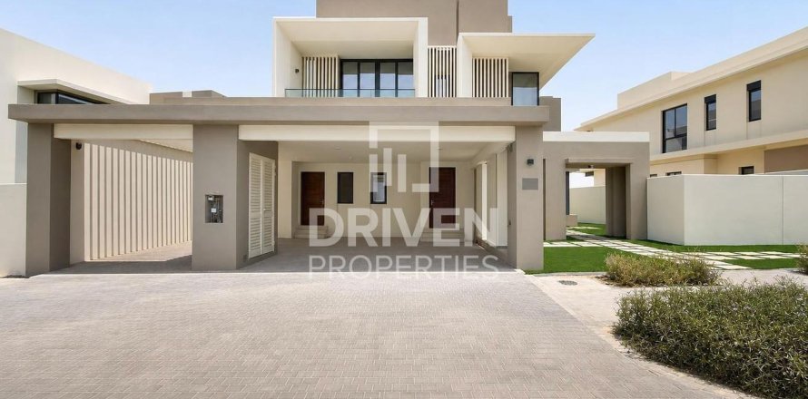 ویلا در Jebel Ali، Dubai ، امارات متحده عربی 4 خوابه ، 670.02 متر مربع.  شماره 745325