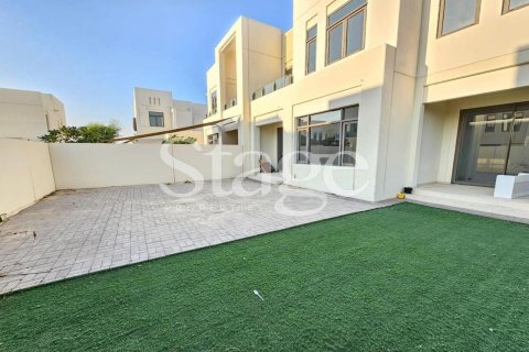 Вилла Рим, Дубай, БАӘ-да 4 жатын бөлмелер, 333 м² № 639100 - фото 18