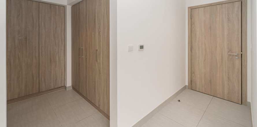 Wohnung in Town Square, Dubai, VAE: 3 Schlafzimmer, 147 m2 Nr. 703461