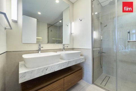 Apartment in Umm Suqeim, Dubai, UAE 3 bedrooms, 175.3 sq.m. № 689430 - photo 10