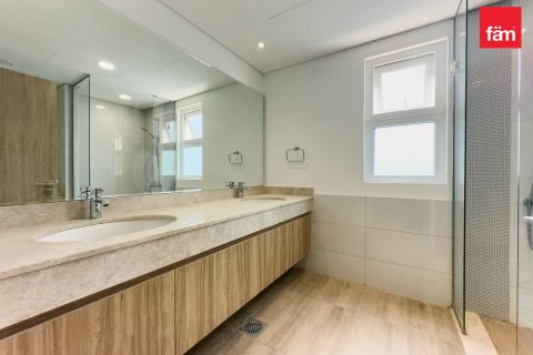 Shtëpi në qytet në Dubai, Emiratet e Bashkuara Arabe 4 dhoma gjumi, 205.6 m2. № 689432 - Foto 14