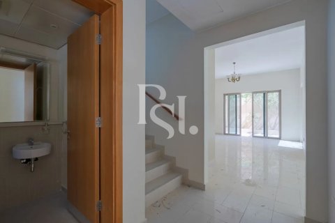 Вилла Al Raha Gardens, Абу-Даби, БАӘ-да 3 жатын бөлмелер, 324 м² № 717311 - фото 4