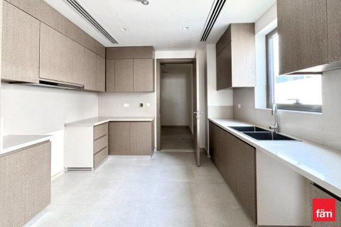 Vila v Al Furjan, Dubai, SAE 4 ložnice, 574.4 m² Č.: 638154 - fotografie 8