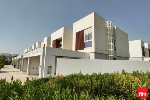 Müüa villa asukohaga Dubai, AÜE: 3 magamistoaga, 160.5 m² Nr 638155 - pilt 6