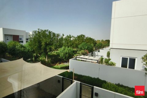 Müüa villa asukohaga Dubai, AÜE: 3 magamistoaga, 160.5 m² Nr 638155 - pilt 25