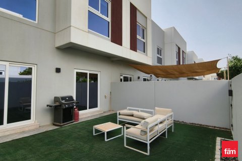 Müüa villa asukohaga Dubai, AÜE: 3 magamistoaga, 160.5 m² Nr 638155 - pilt 1