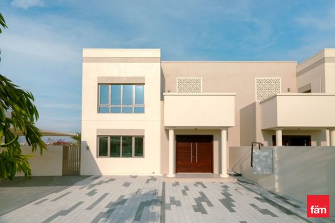 Villa til leie i Jebel Ali, Dubai, Emiratene 4 soverom, 635.8 kvm Nr. 689198 - Foto 3