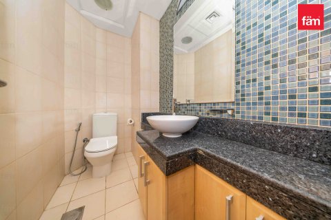 Apartment til leje i Palm Jumeirah, Dubai, UAE 2 soveværelser, 147.3 kvm № 689196 - foto 16