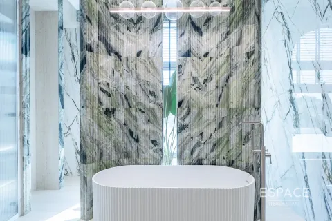 Villa in Jumeirah Islands, Dubai, UAE 5 bedrooms, 526 sq.m. № 661040 - photo 10