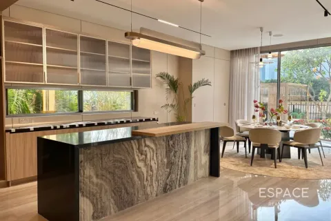 Βίλα σε Jumeirah Islands, Dubai, ΗΑΕ 5 υπνοδωμάτια, 526 τ.μ. Αρ. 661040 - φωτογραφία 8