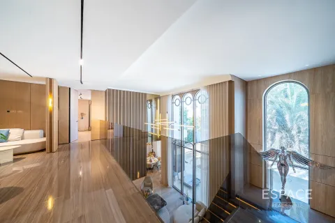 Villa in Jumeirah Islands, Dubai, UAE 5 bedrooms, 526 sq.m. № 661040 - photo 13