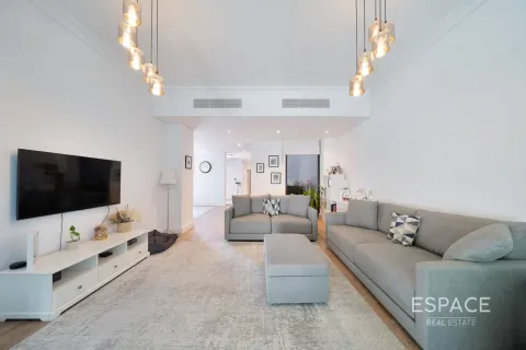 Townhouse in DAMAC Hills (Akoya by DAMAC), Dubai, UAE 4 bedrooms, 311 sq.m. № 661038 - photo 8