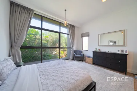 Townhouse in DAMAC Hills (Akoya by DAMAC), Dubai, UAE 4 bedrooms, 311 sq.m. № 661038 - photo 3