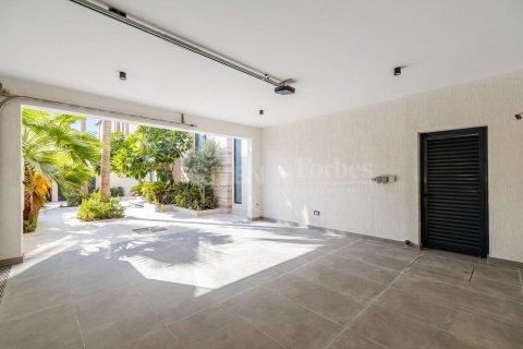 Jumeirah Park, Dubai, संयुक्त अरब अमीरात में विला, 5 बेडरूम, 540.79 वर्ग मीटर, संख्या 758939 - फ़ोटो 27