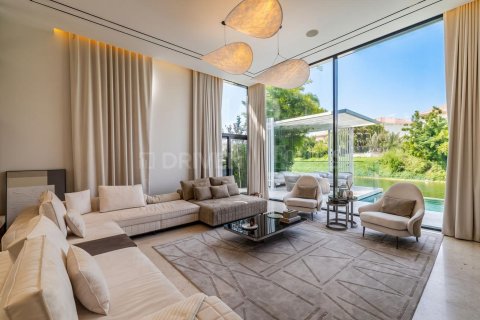 Jumeirah Park, Dubai, संयुक्त अरब अमीरात में विला, 5 बेडरूम, 540.79 वर्ग मीटर, संख्या 758939 - फ़ोटो 10