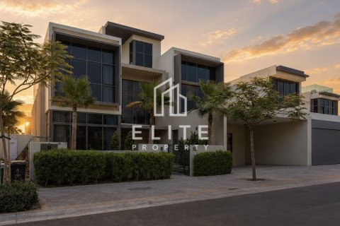Vilë në Dubai Hills Estate, Dubai, Emiratet e Bashkuara Arabe 5 dhoma gjumi, 660 m2. № 736427