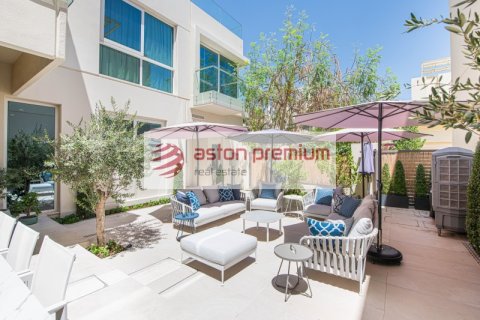ویلا برای فروش در The Sustainable City، Dubai، امارات متحده عربی 5 خوابه ، 353 متر مربع ، شماره 718556 - تصویر 2