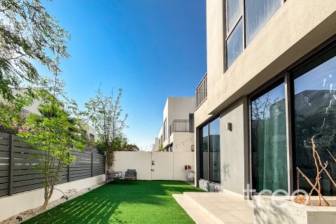 Dubai Hills Estate、Dubai、UAE にあるヴィラの賃貸物件 4ベッドルーム、231.42 m2、No733573 - 写真 2