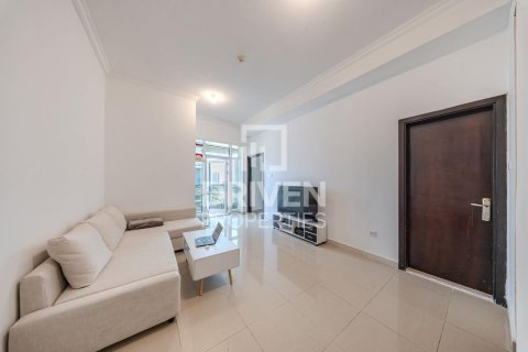 Müüa korter asukohaga Jumeirah Lake Towers, Dubai, AÜE: 1 magamistoaga, 67.73 m² Nr 744418 - pilt 2