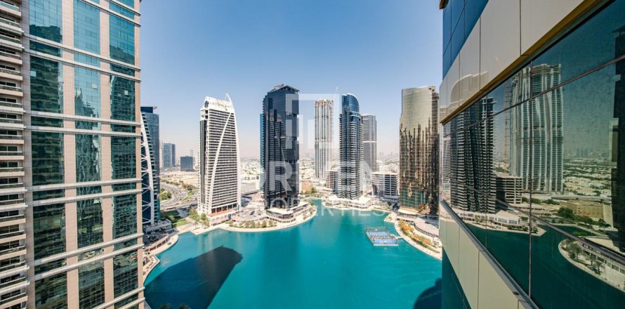 Korter asukohaga Jumeirah Lake Towers, Dubai, AÜE: 1 magamistoaga, 67.73 m² Nr 744418