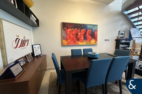 Apartment in DIFC, Dubai, UAE 2 bedrooms, 184 sq.m. № 668572 - photo 4