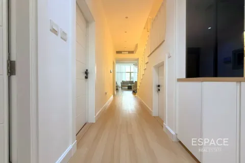 Városi lakóépület itt: Al Furjan, Dubai, EAE, 4 hálószoba, 279 m², azonosító: 649490 - fénykép 5