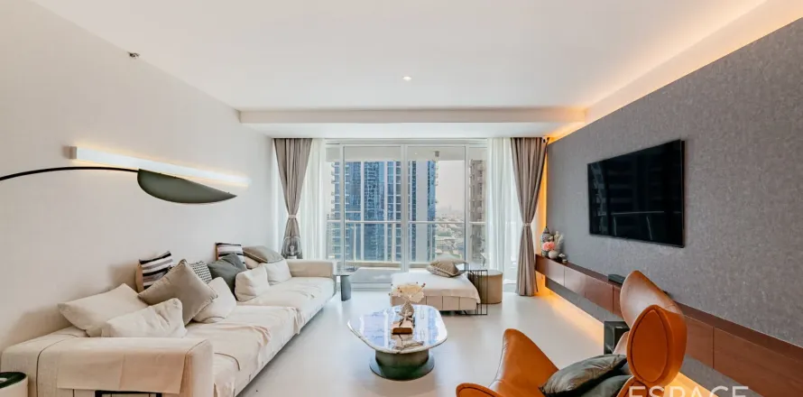 Apartament în Jumeirah Lake Towers, Dubai, EAU 3 dormitoare, 225 mp.  №649487