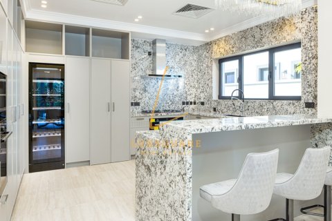 Vila di Jumeirah Golf Estates, Dubai, UAE 5 bilik tidur, 896 meter persegi № 670436 - foto 4