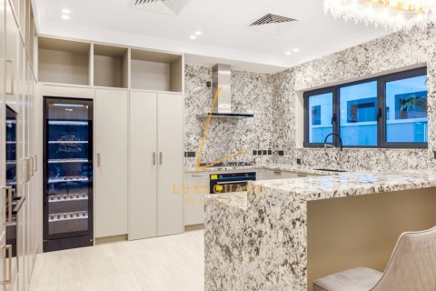 Vila di Jumeirah Golf Estates, Dubai, UAE 5 bilik tidur, 896 meter persegi № 670436 - foto 8