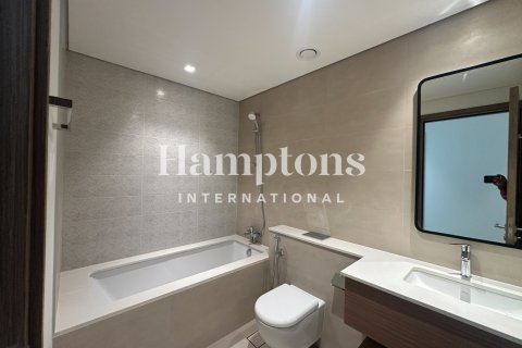 Apartamento para arrendamento em Mina Rashid, Dubai, EAU 2 quartos, 101.79010098 m2 № 703157 - foto 4