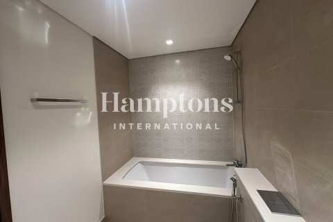 Apartamento para arrendamento em Mina Rashid, Dubai, EAU 2 quartos, 101.79010098 m2 № 703157 - foto 3