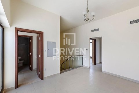 Villa en venta en Mohammed Bin Rashid City, Dubai, EAU 4 dormitorios, 191.47 m2 № 762523 - foto 14