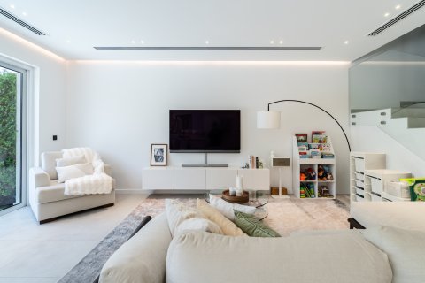 Kuća u nizu u Dubai, UAE 3 spavaćih soba, 225 m2 Br. 709731 - fotografija 5