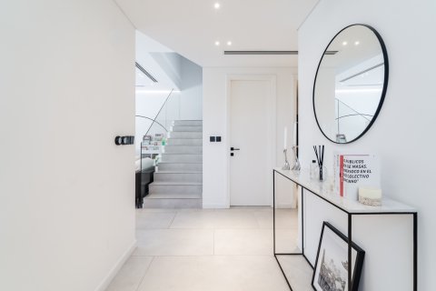 Kuća u nizu u Dubai, UAE 3 spavaćih soba, 225 m2 Br. 709731 - fotografija 3