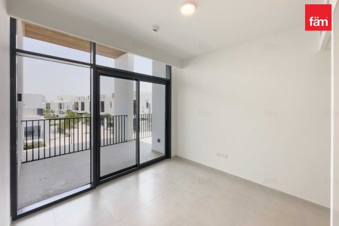 Villa in Dubai, UAE 3 bedrooms, 118.1 sq.m. № 647625 - photo 6