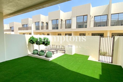 Townhouse til leje i Dubai South (Dubai World Central), Dubai, UAE 3 soveværelser, 141.03976042 kvm № 650933 - foto 2