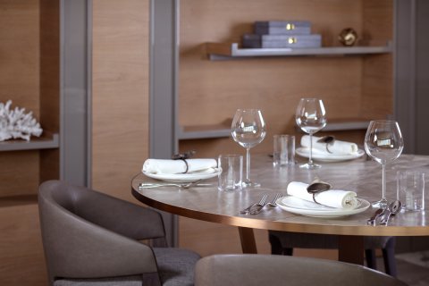 Apartment in Zabeel, Dubai, UAE 1 bedroom, 80 sq.m. № 648584 - photo 3